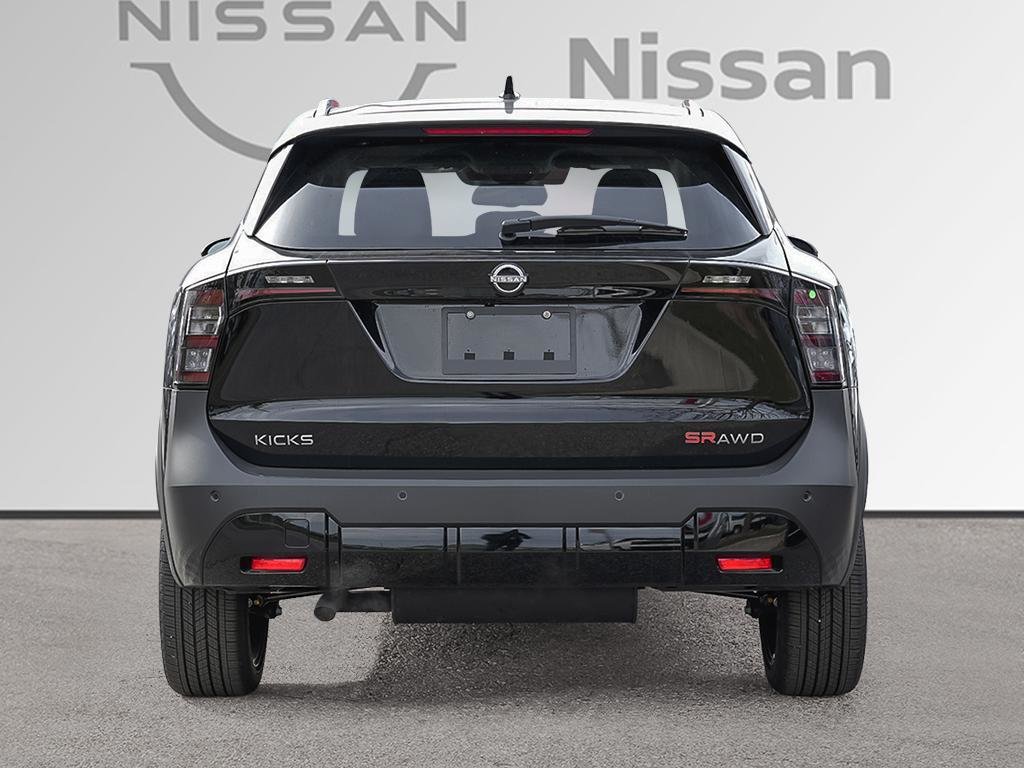 2026 Nissan Kicks SR-4