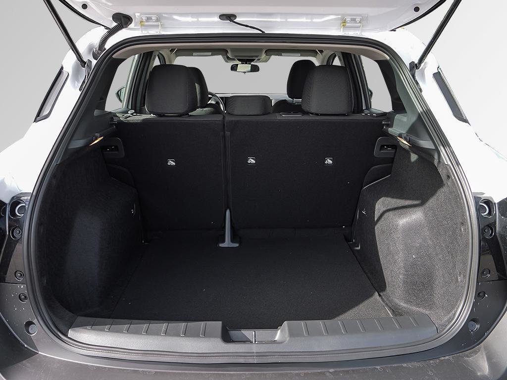 2026 Nissan Kicks S-6