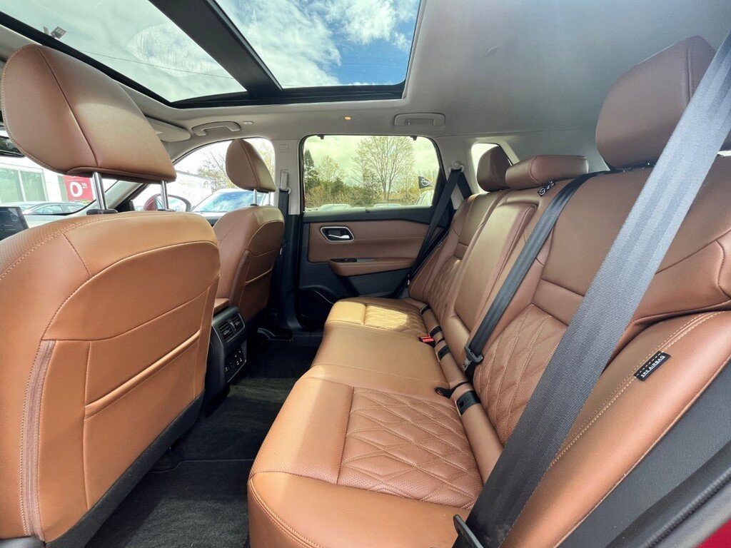 2024 Nissan Rogue Platinum-17