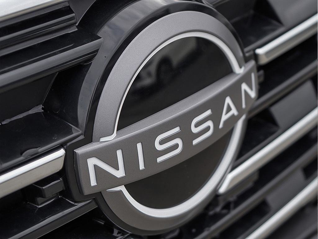 2026 Nissan Rogue S-8