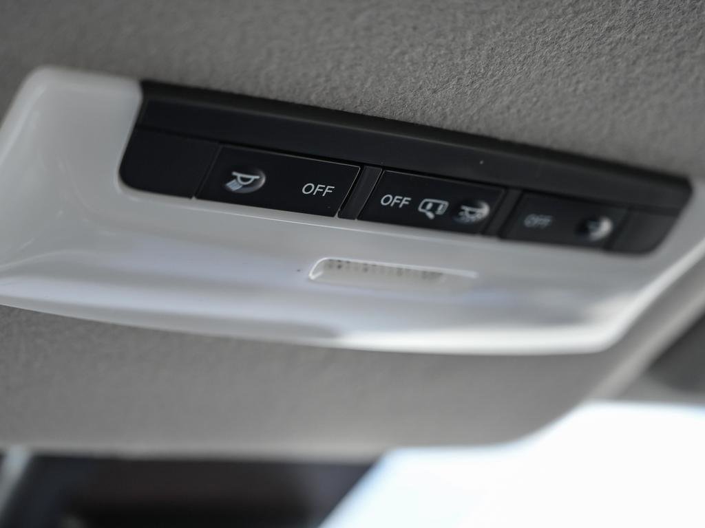 2025 Nissan Versa SV-17
