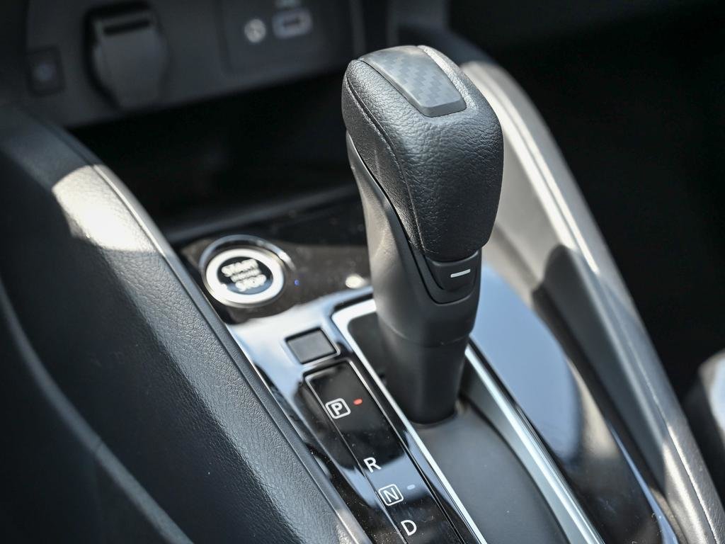 2025 Nissan Versa SV-15