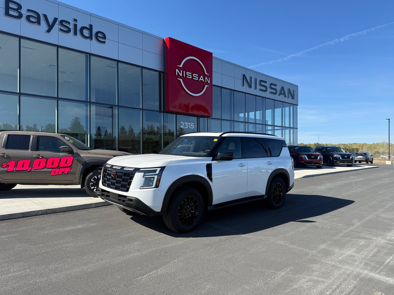 Aspen White Tricoat 2026 Nissan Armada PRO-4X 4WD SUV / Crossover Four-Wheel Drive Automatic