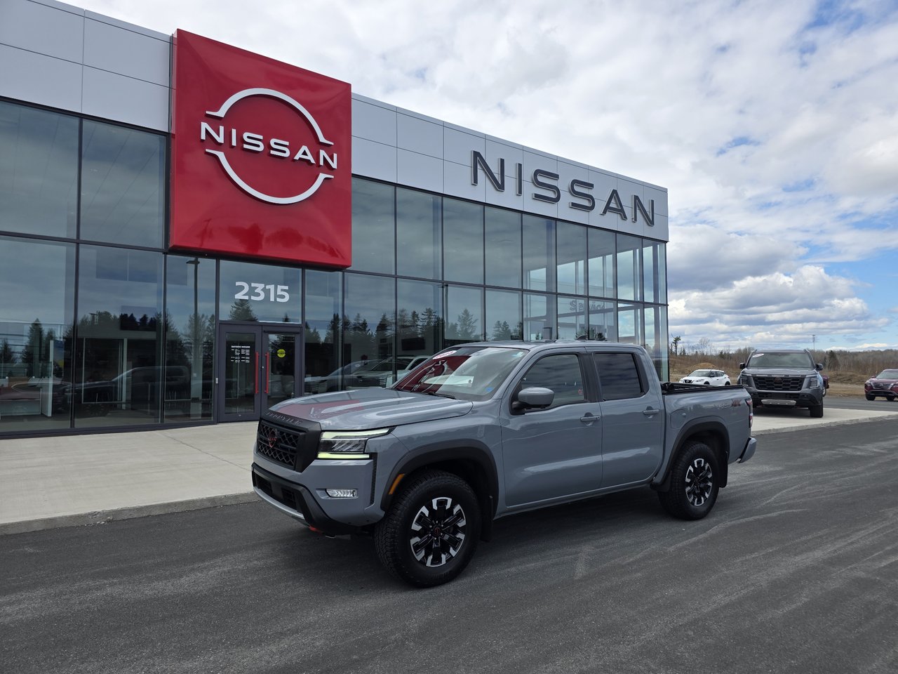 2023 Nissan Frontier PRO-4X Crew Cab 4WD