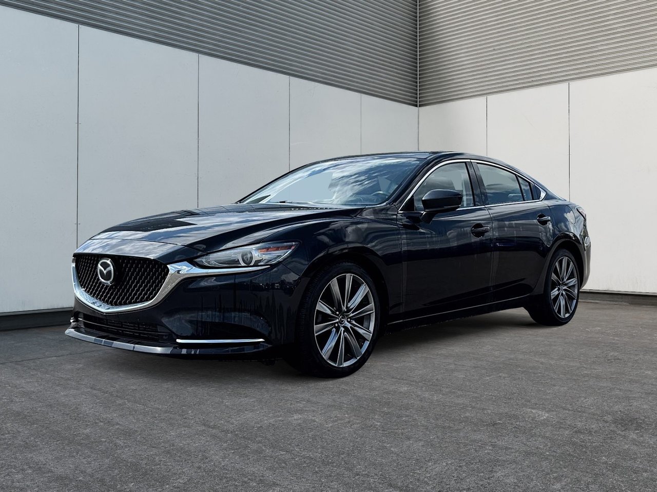 Black 2018 Mazda MAZDA6 Sedan Automatic