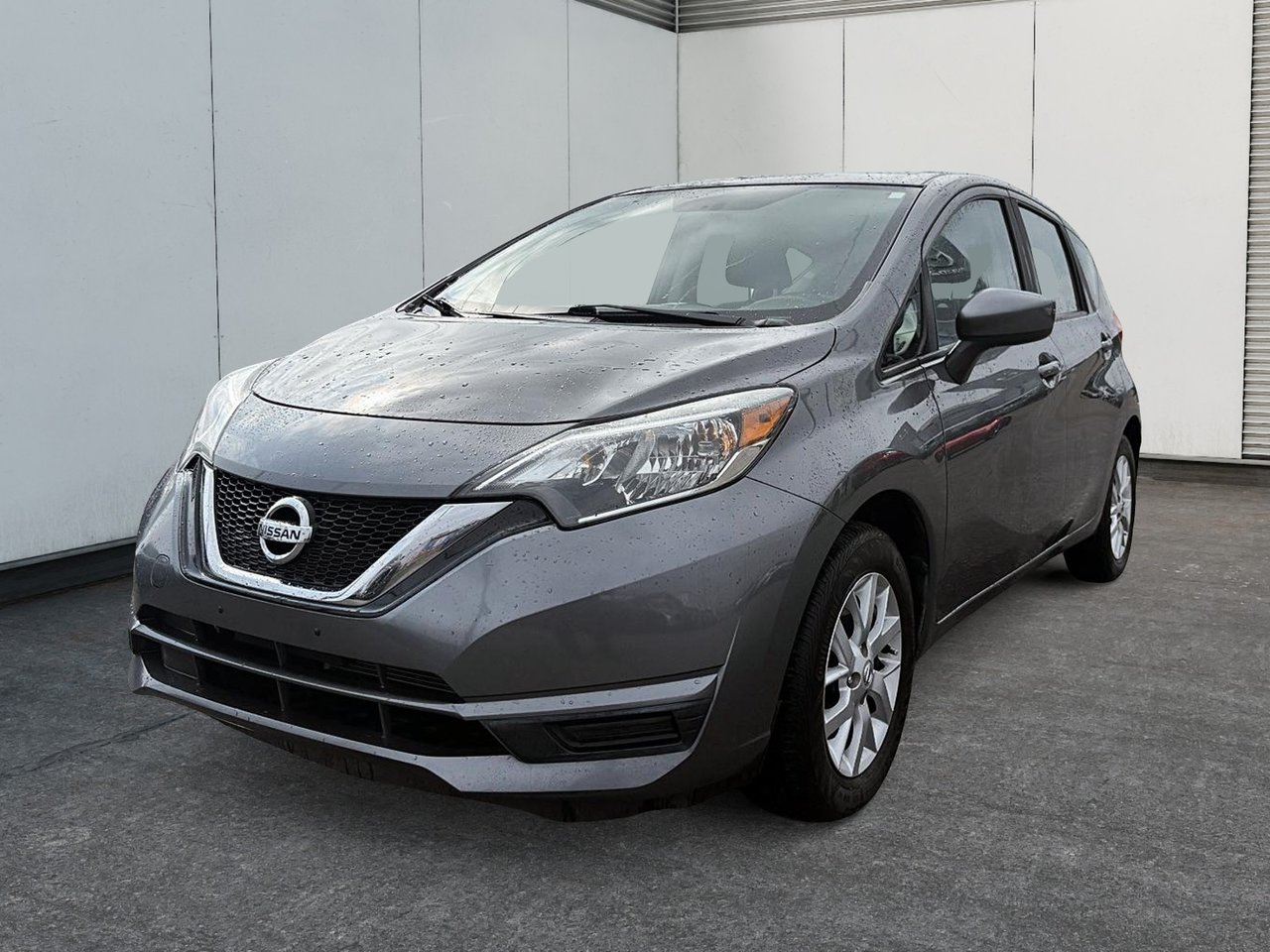 Gray 2018 Nissan Versa Note Hatchback Front-Wheel Drive Automatic