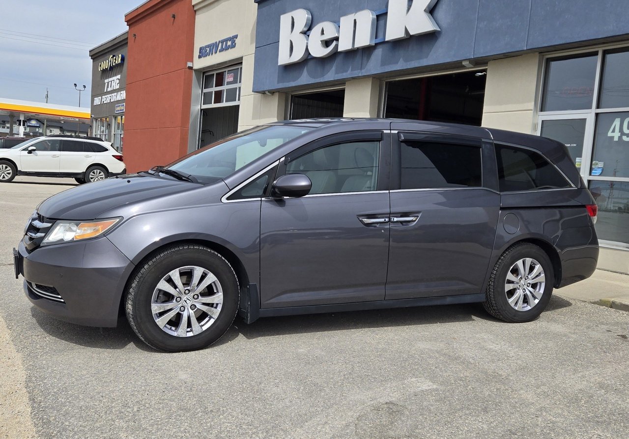  2017 Honda Odyssey Minivan  Automatic