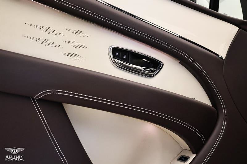 Bentley Bentayga V8 2026-4