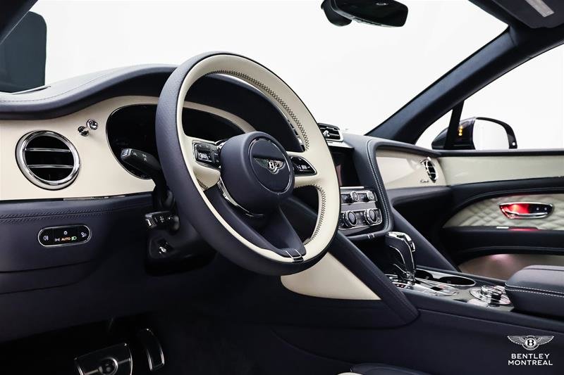 Bentley Bentayga Azure V8 2026-10