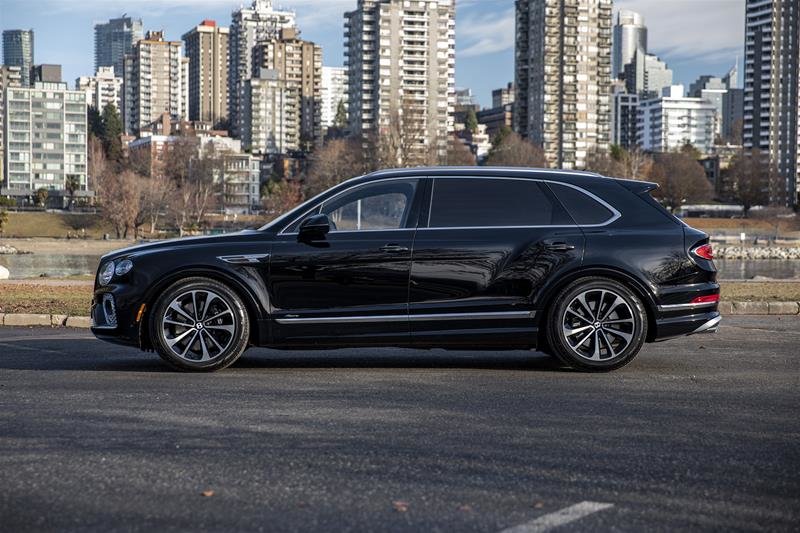 Used 2023 Beluga (Solid) Bentley EWB Azure image 8