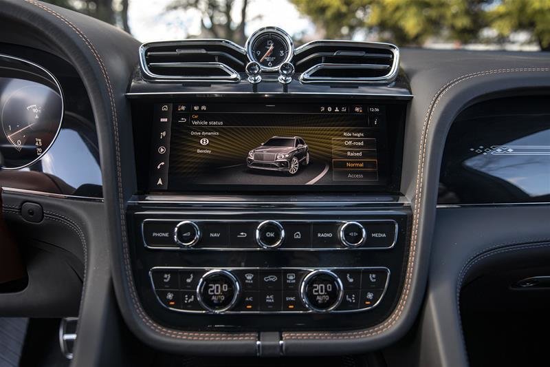 New 2023 Verdant Bentley BENTAYGA EWB AZURE image 16