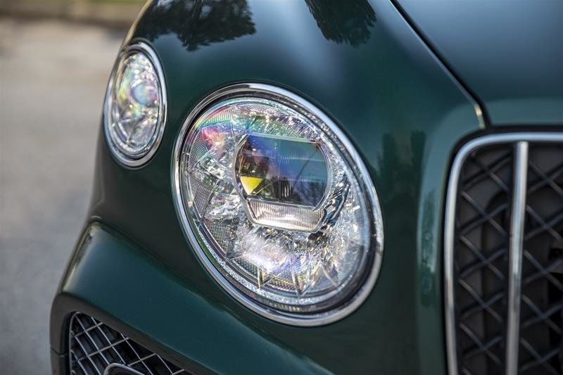 New 2023 Verdant Bentley BENTAYGA EWB AZURE image 4