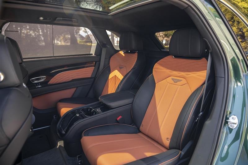 New 2023 Verdant Bentley BENTAYGA EWB AZURE image 22