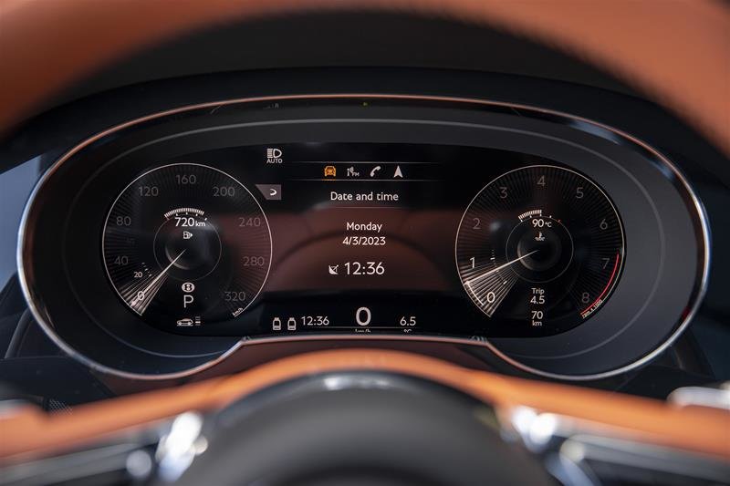 New 2023 Verdant Bentley BENTAYGA EWB AZURE image 14