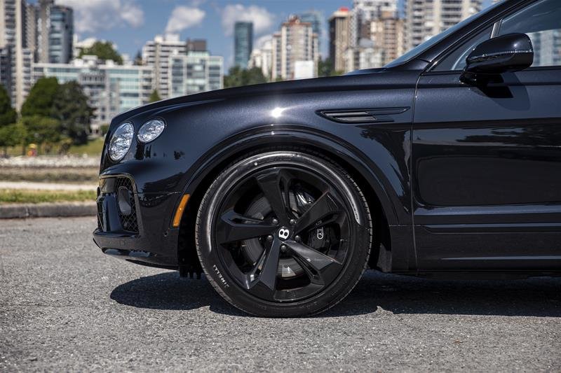 New 2023 Onyx Bentley BENTAYGA EWB image 6