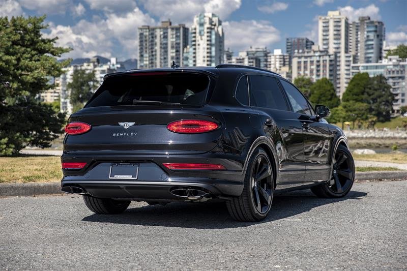 New 2023 Onyx Bentley BENTAYGA EWB image 11