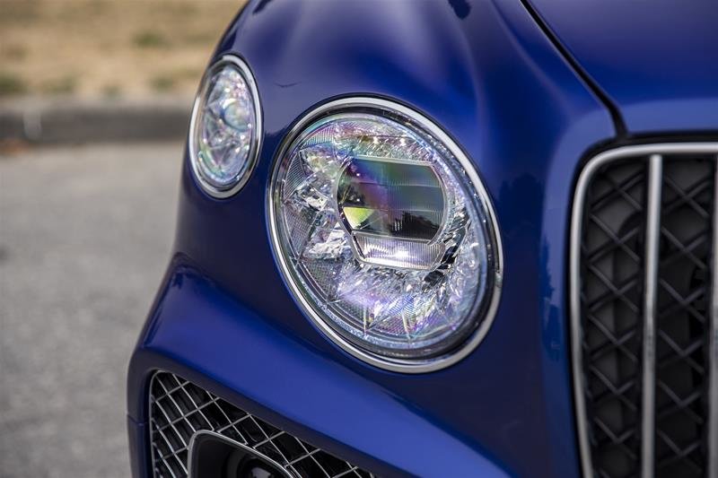 Used 2023 Moroccan Blue Bentley EWB Azure image 4