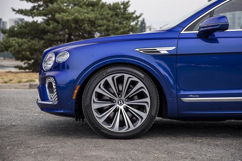 Used 2023 Moroccan Blue Bentley EWB Azure image 7
