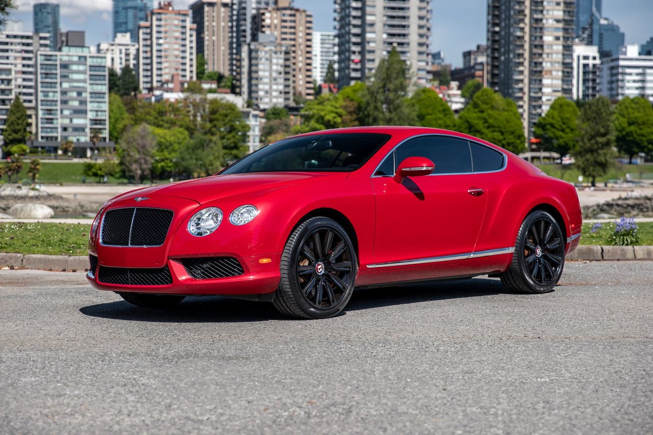 Used 2013 Dragon Red Bentley V8 image 2
