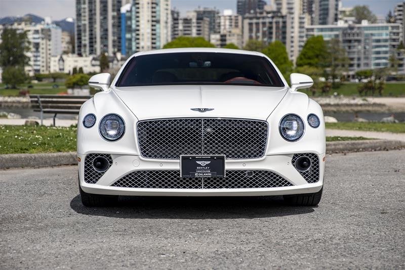 Used 2020 Glacier White (Solid) Bentley V8 image 2