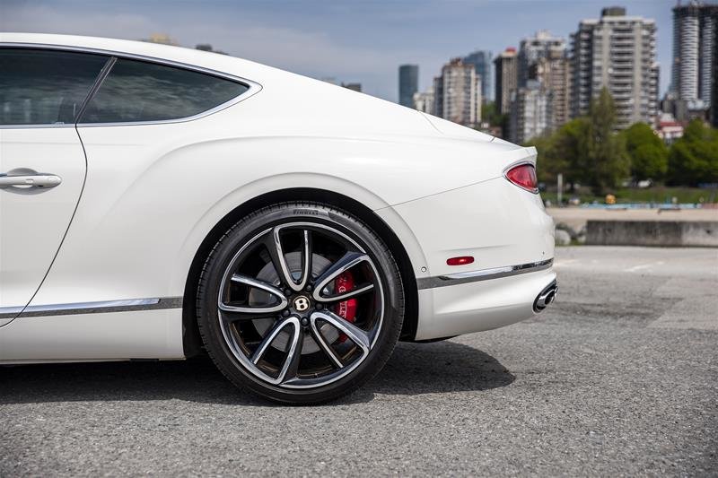Used 2020 Glacier White (Solid) Bentley V8 image 8