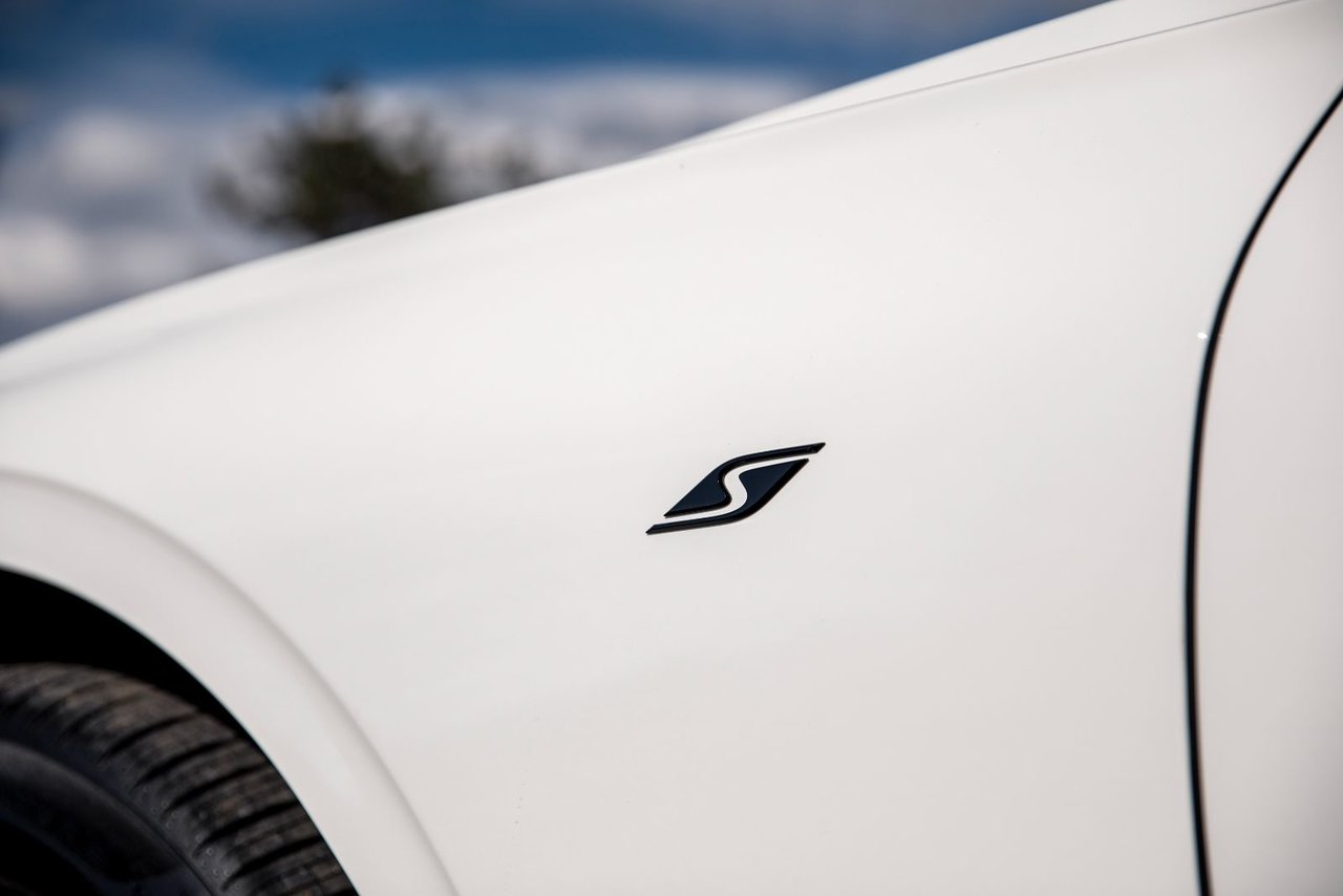 New 2023 Glacier White (Solid) Bentley CONTINENTAL GT S image 8