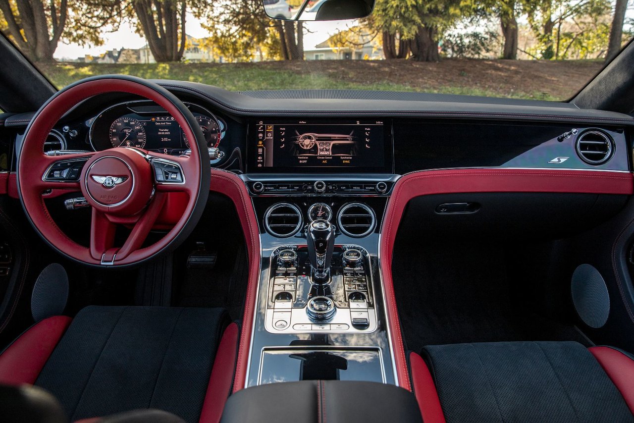 New 2023 Glacier White (Solid) Bentley CONTINENTAL GT S image 36