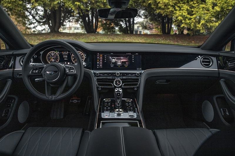 New 2022 Ice Bentley NEW FLYING SPUR V8 image 17