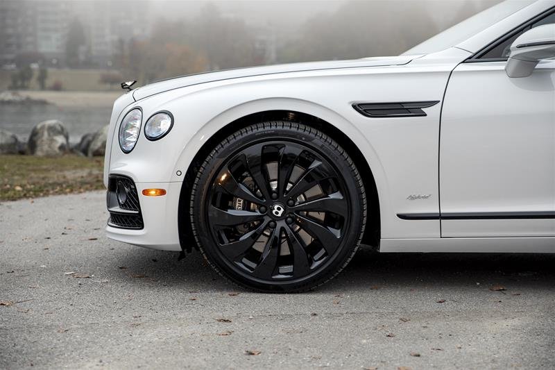 New 2022 Ice Bentley NEW FLYING SPUR V8 image 5