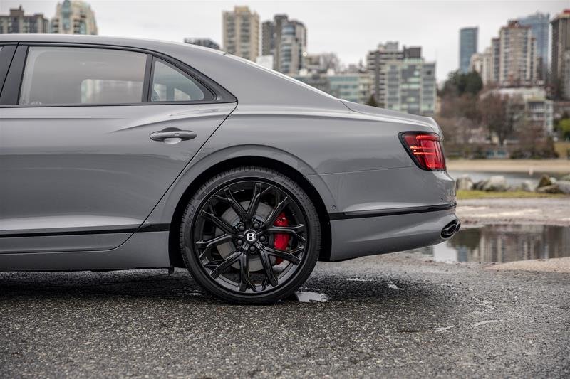 New 2023 Cambrian Grey Bentley FLYING SPUR S V8 image 10