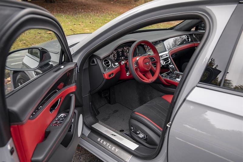 New 2023 Cambrian Grey Bentley FLYING SPUR S V8 image 15