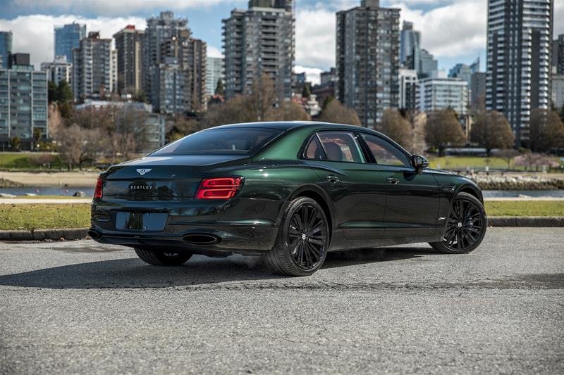 New 2023 Midnight Emerald Bentley FLYING SPUR W12 MULLINER image 14