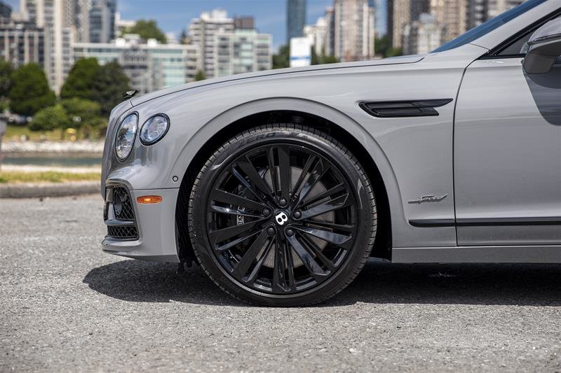 New 2023 Cambrian Grey Bentley FLYING SPUR W12 MULLINER image 8