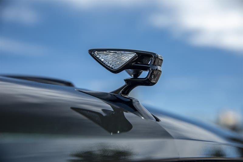 New 2023 Midnight Emerald Bentley FLYING SPUR S V8 image 5