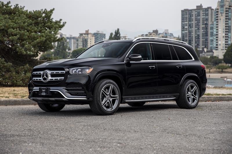 Used 2022 Black Mercedes-Benz 4MATIC SUV image 2