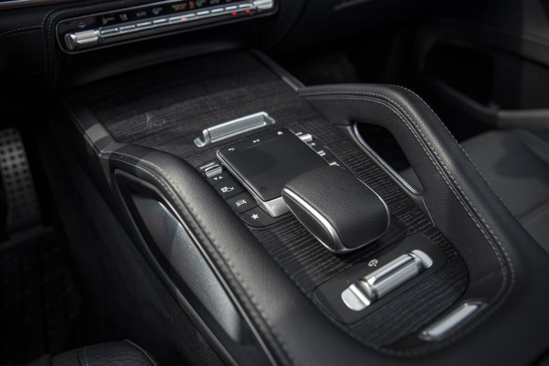 Used 2022 Black Mercedes-Benz 4MATIC SUV image 18