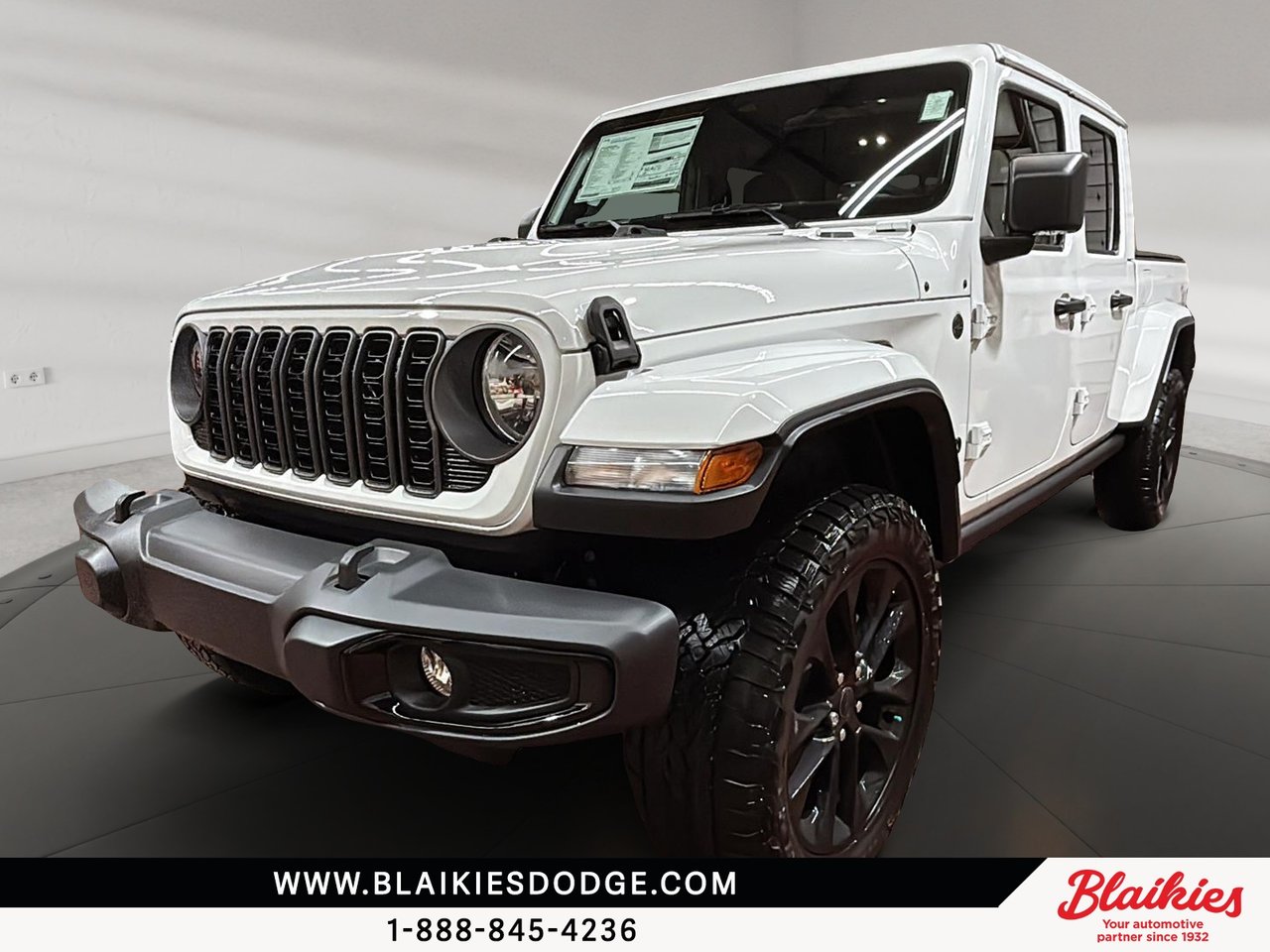 Bright white 2026 Jeep Gladiator Pickup Truck 8-Speed Automatic