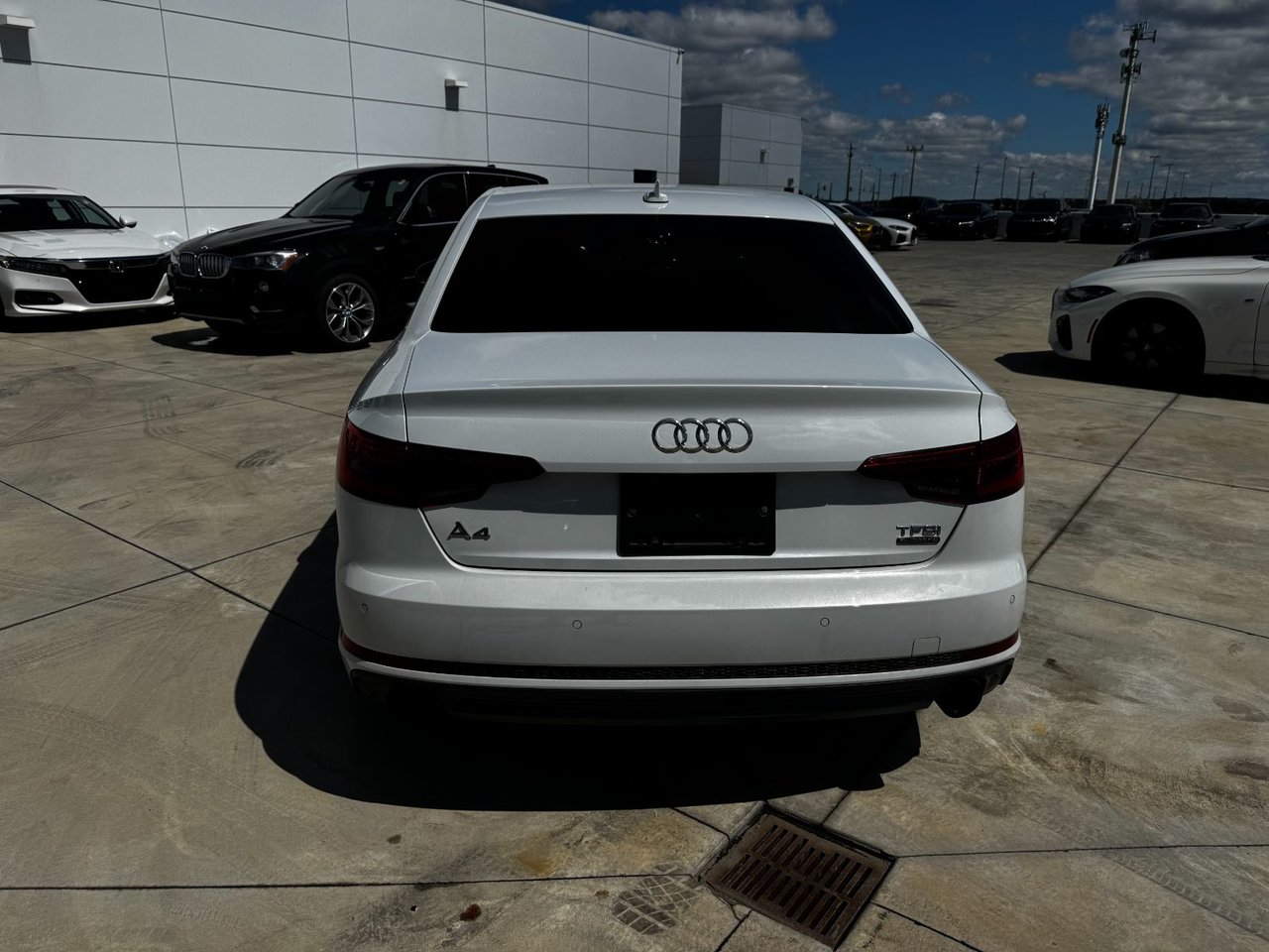 2017 Audi A4 2.0T Progressiv quattro 7sp S tronic, Toronto, Cash