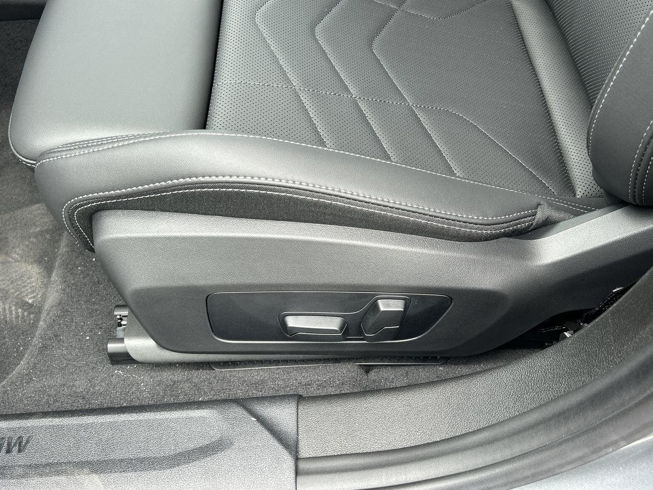 2025 BMW 2 Series Gran Coupe 228 xDrive Gran Coupe, Toronto, Cash
