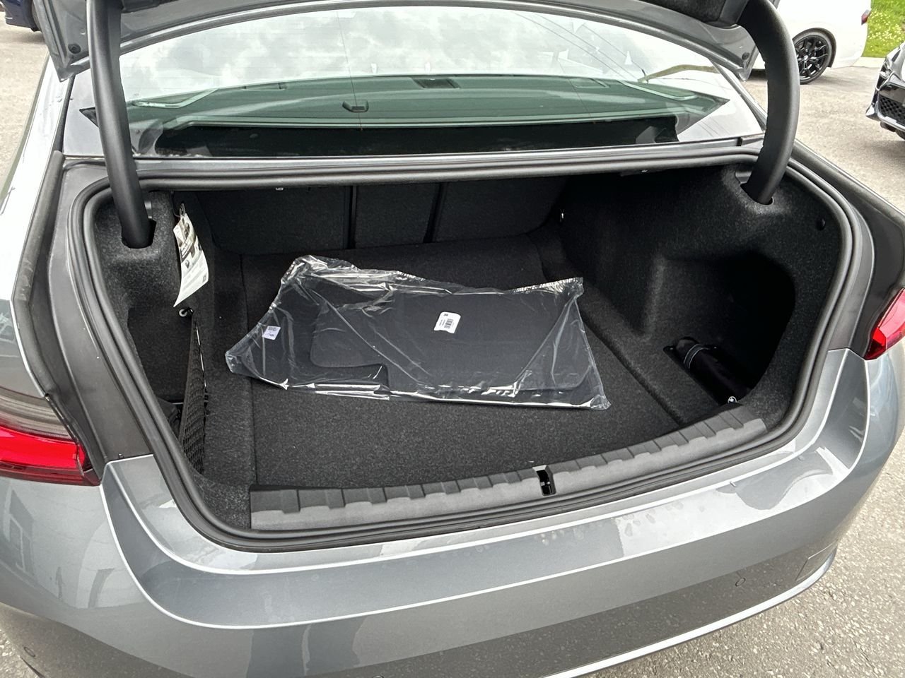 2025 BMW 3 Series Sedan 330i xDrive Sedan, 多伦多, 全款车