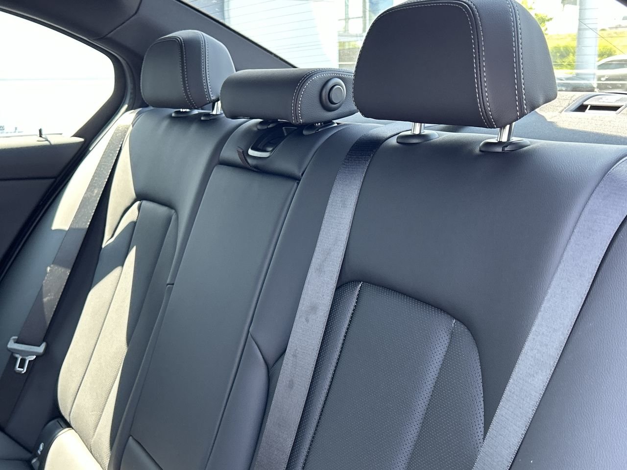 2025 BMW 3 Series Sedan 330i xDrive Sedan, Toronto, Cash