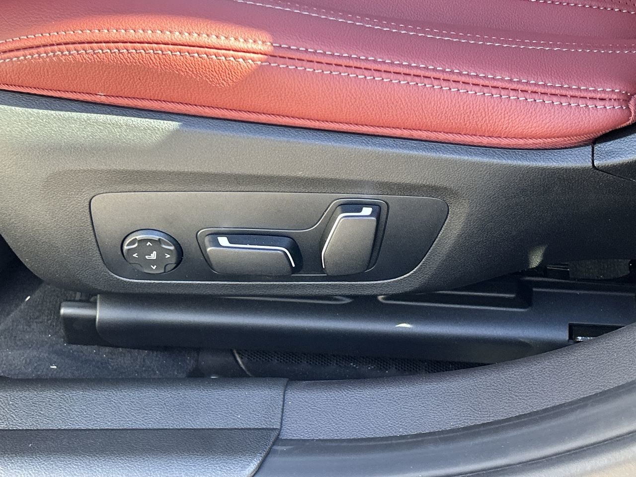 2026 BMW 3 Series 330i xDrive Sedan, Toronto, Cash