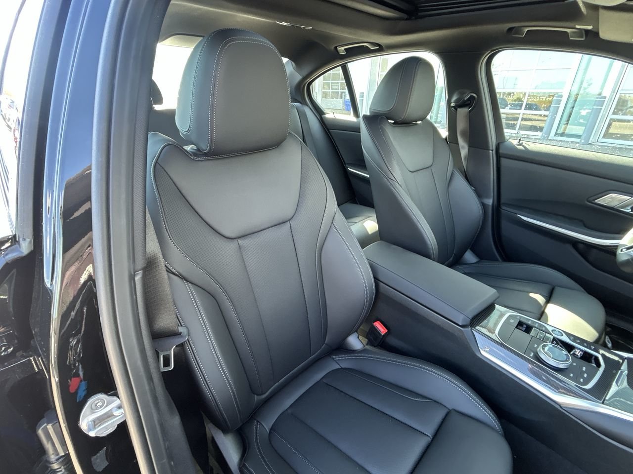 2026 BMW 3 Series 330i xDrive M Sport Edition, 多伦多, 全款车