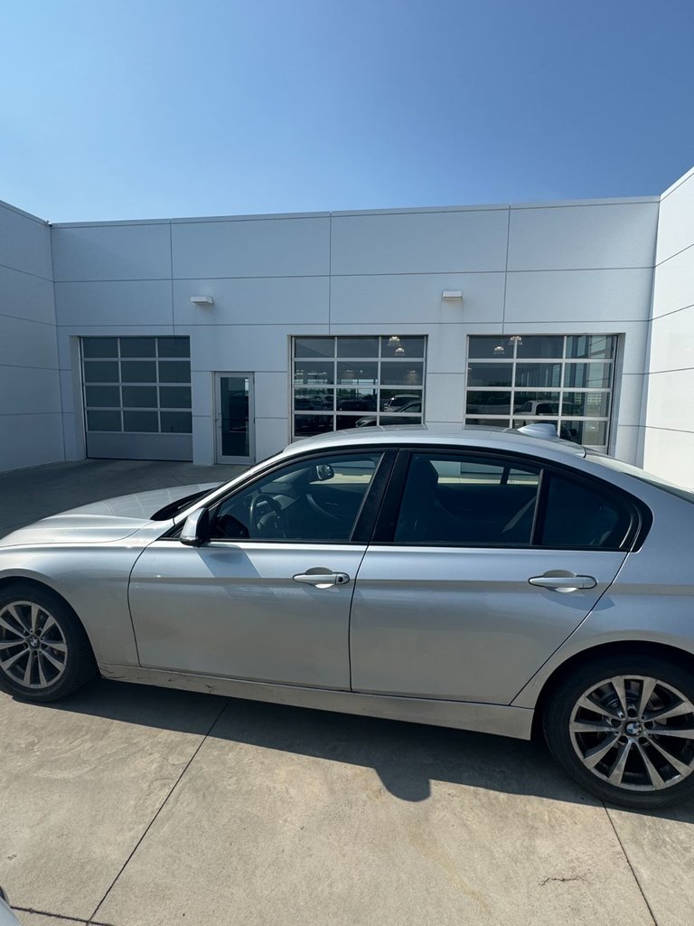 2016 BMW 320i XDrive Sedan, Toronto, Cash