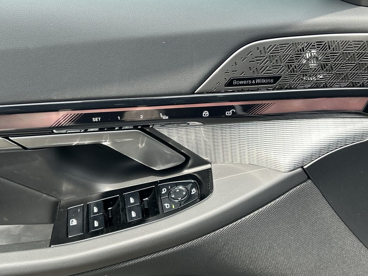 2026 BMW 5 Series Sedan PHEV 550e xDrive, Toronto, Cash