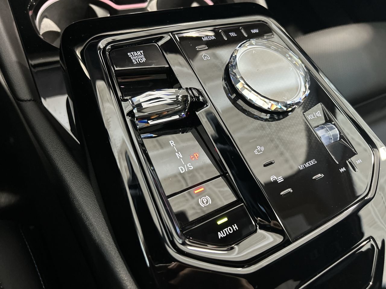 2026 BMW 530i xDrive Sedan | Essential PKG | M Sport PKG, 多伦多, 全款车