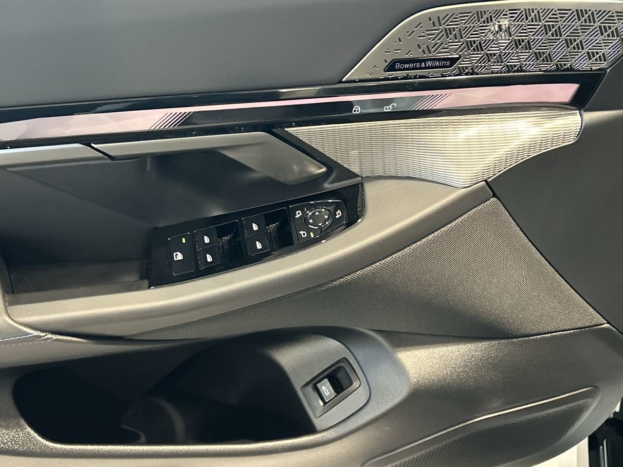 2026 BMW 530i xDrive Sedan | Essential PKG | M Sport PKG, 多伦多, 全款车