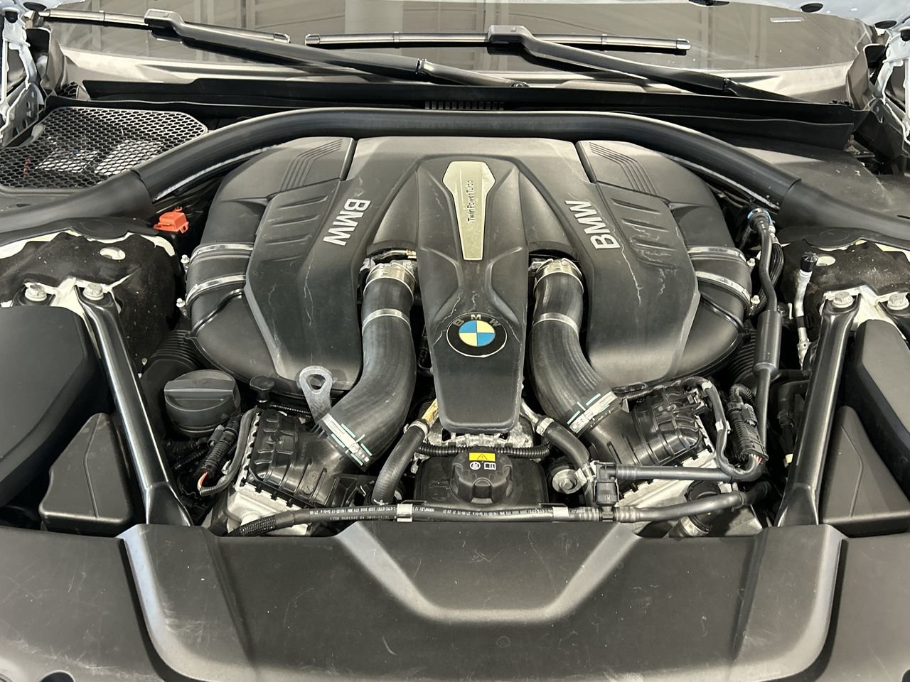 2016 BMW 7 Series 750i xDrive | Executive Package | M Sport Package, Toronto, Cash