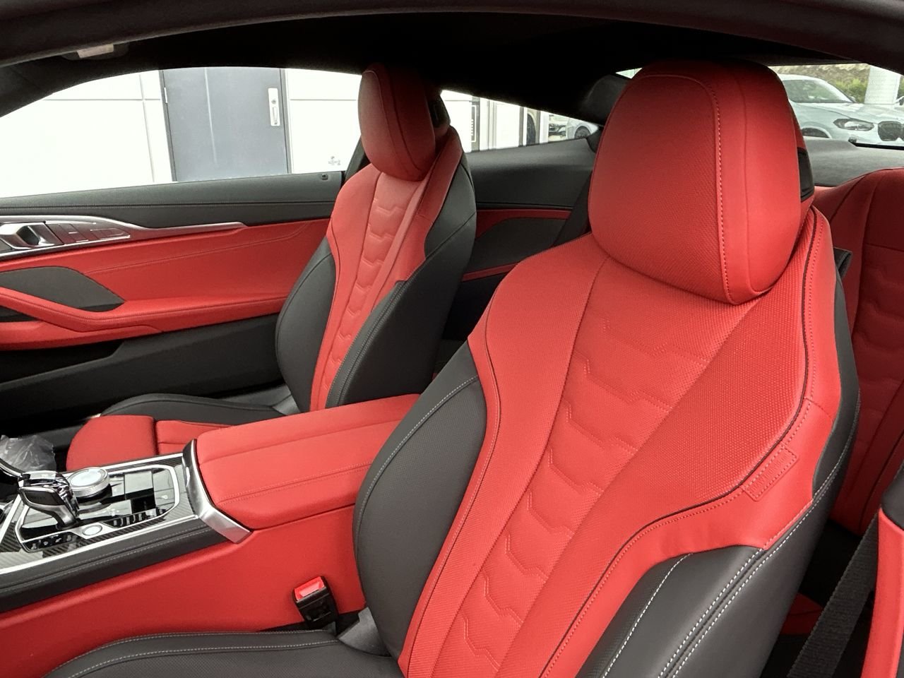 2024 BMW 8 Series Coupé M850i xDrive, Toronto, Cash