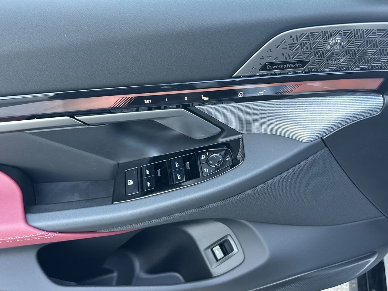 2026 BMW I5 XDrive40, Toronto, Cash